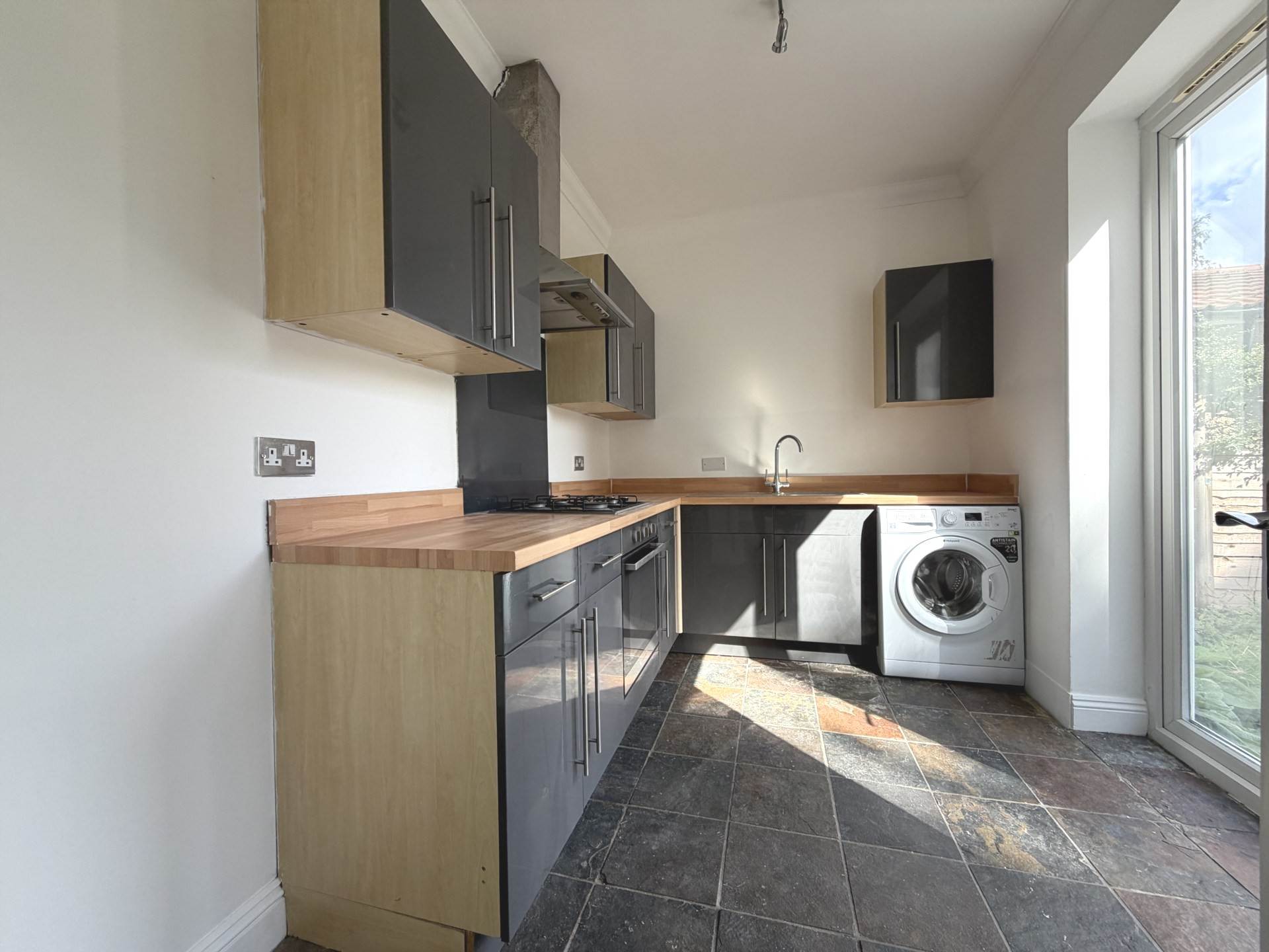 Beechey Road, Bournemouth, BH8 *Garden Apartment*, Image 4