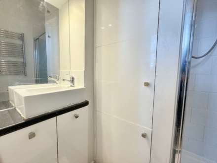 Bright 1 Bed Flat, Westcliff Studios, BH2, Image 9