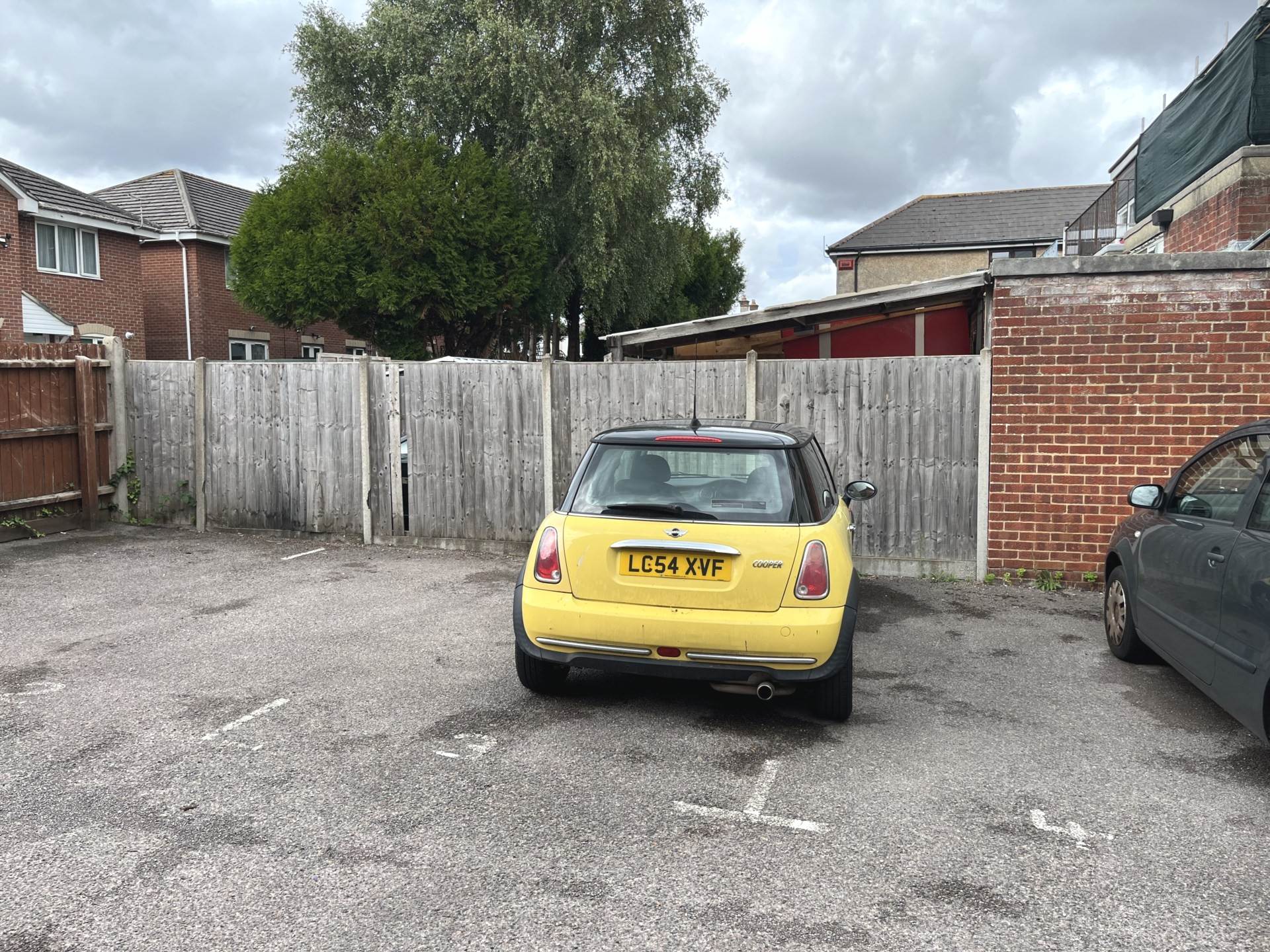 Two Bed First Floor Flat near Southbourne, Image 11