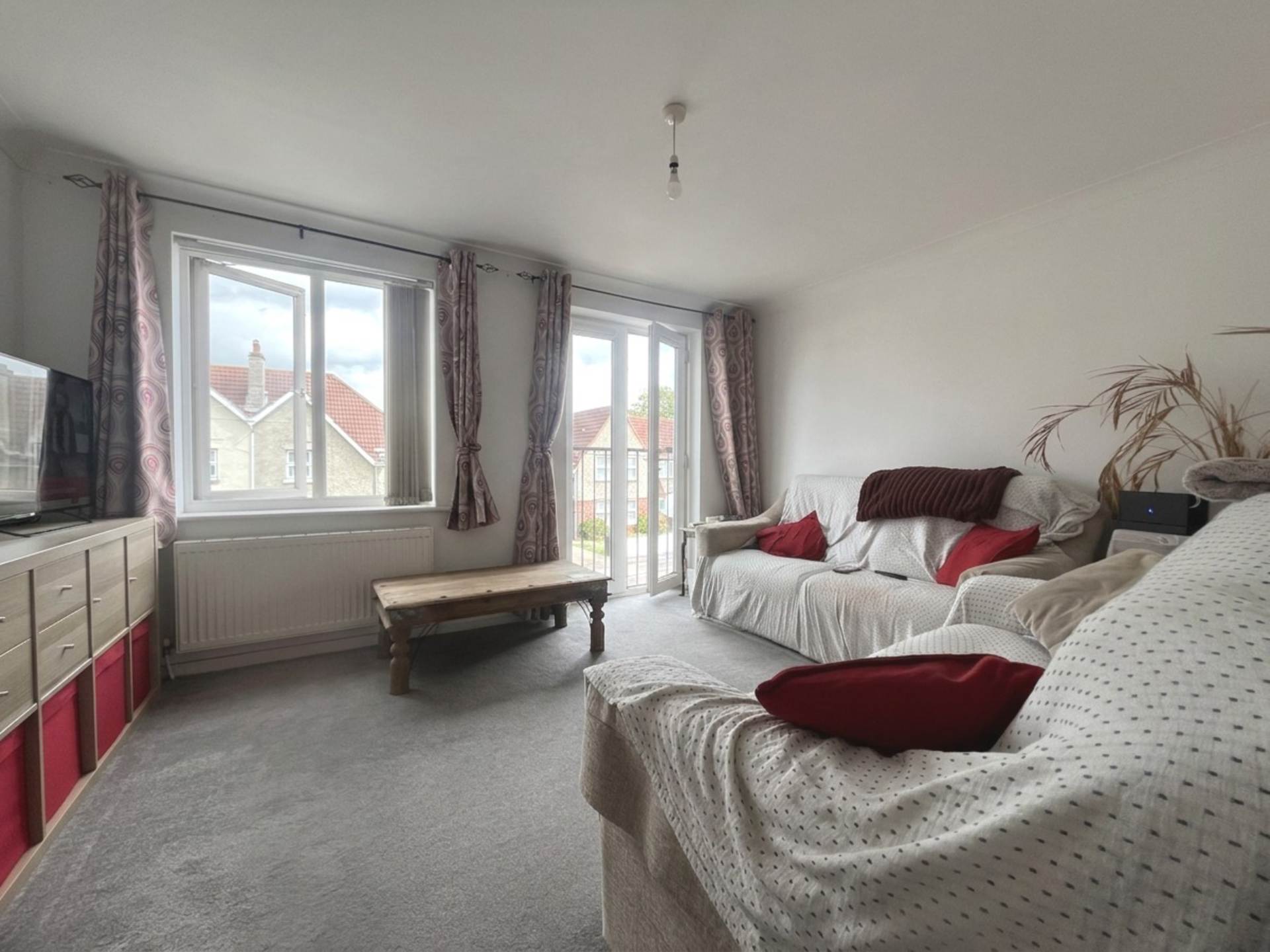 Two Bed First Floor Flat near Southbourne, Image 2
