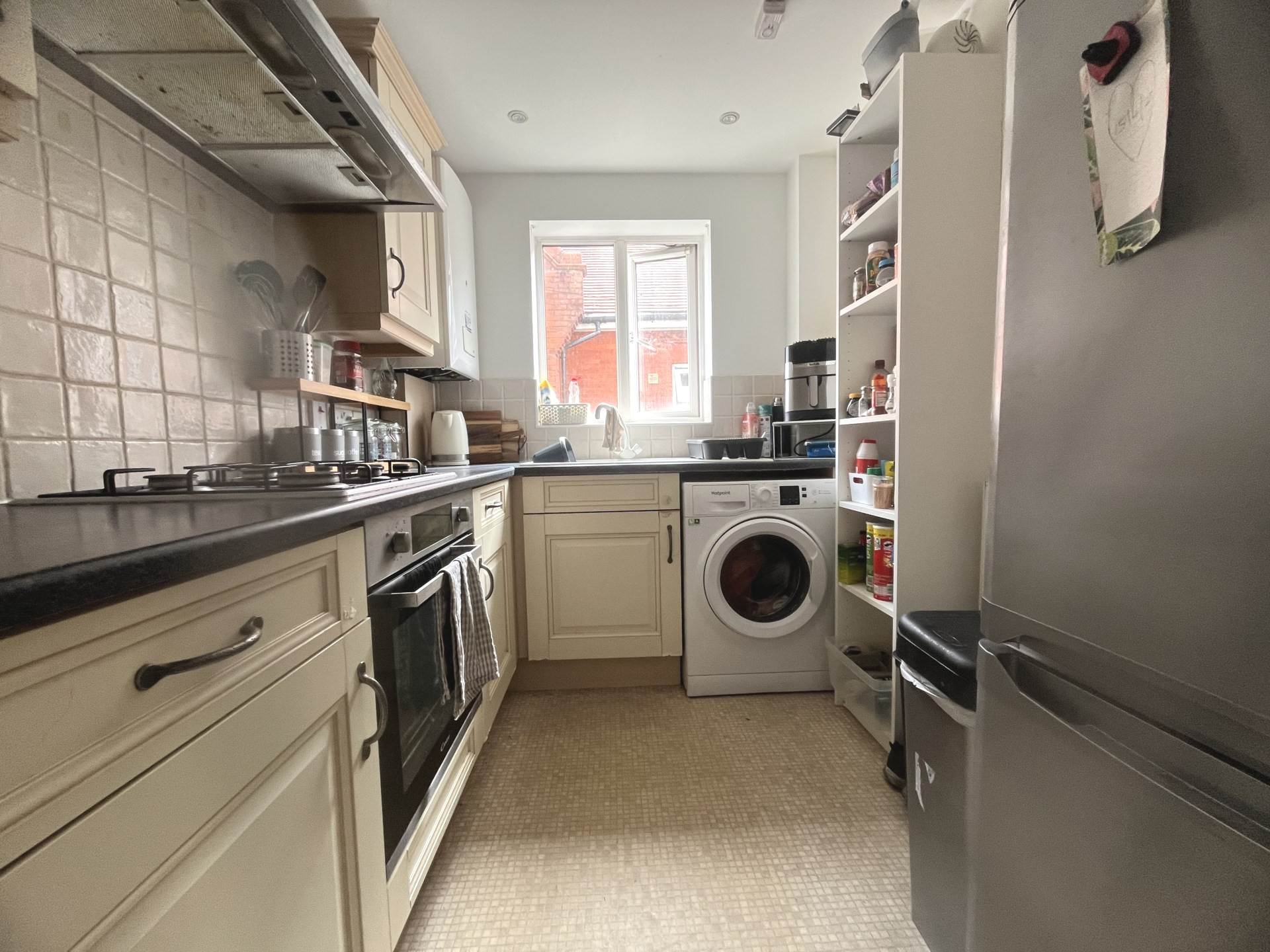 Two Bed First Floor Flat near Southbourne, Image 5