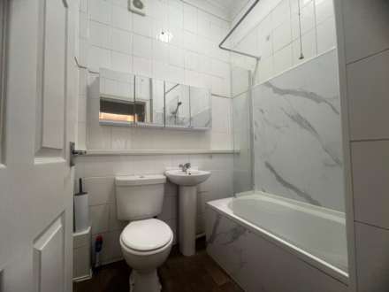 Dean Park Road, Bournemouth *Ready to Move In *, Image 3