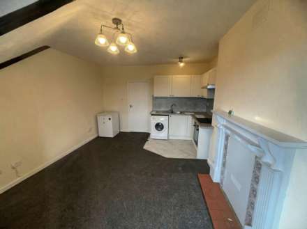 Holdenhurst Road, Bournemouth, Image 4