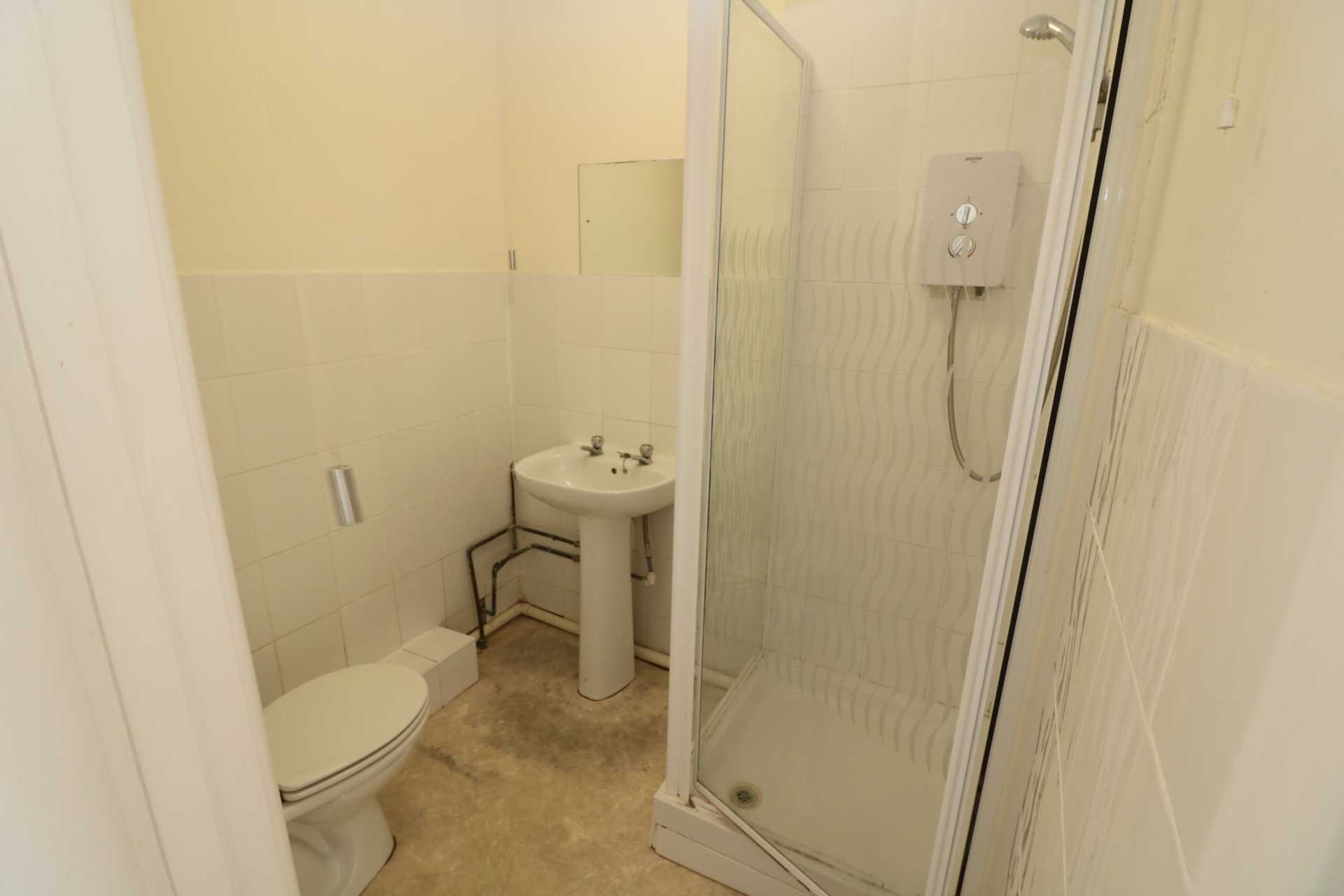East Cliff, Bournemouth *Minutes from the Beach*, Image 6