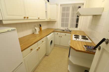 East Cliff, Bournemouth *Minutes from the Beach*, Image 3