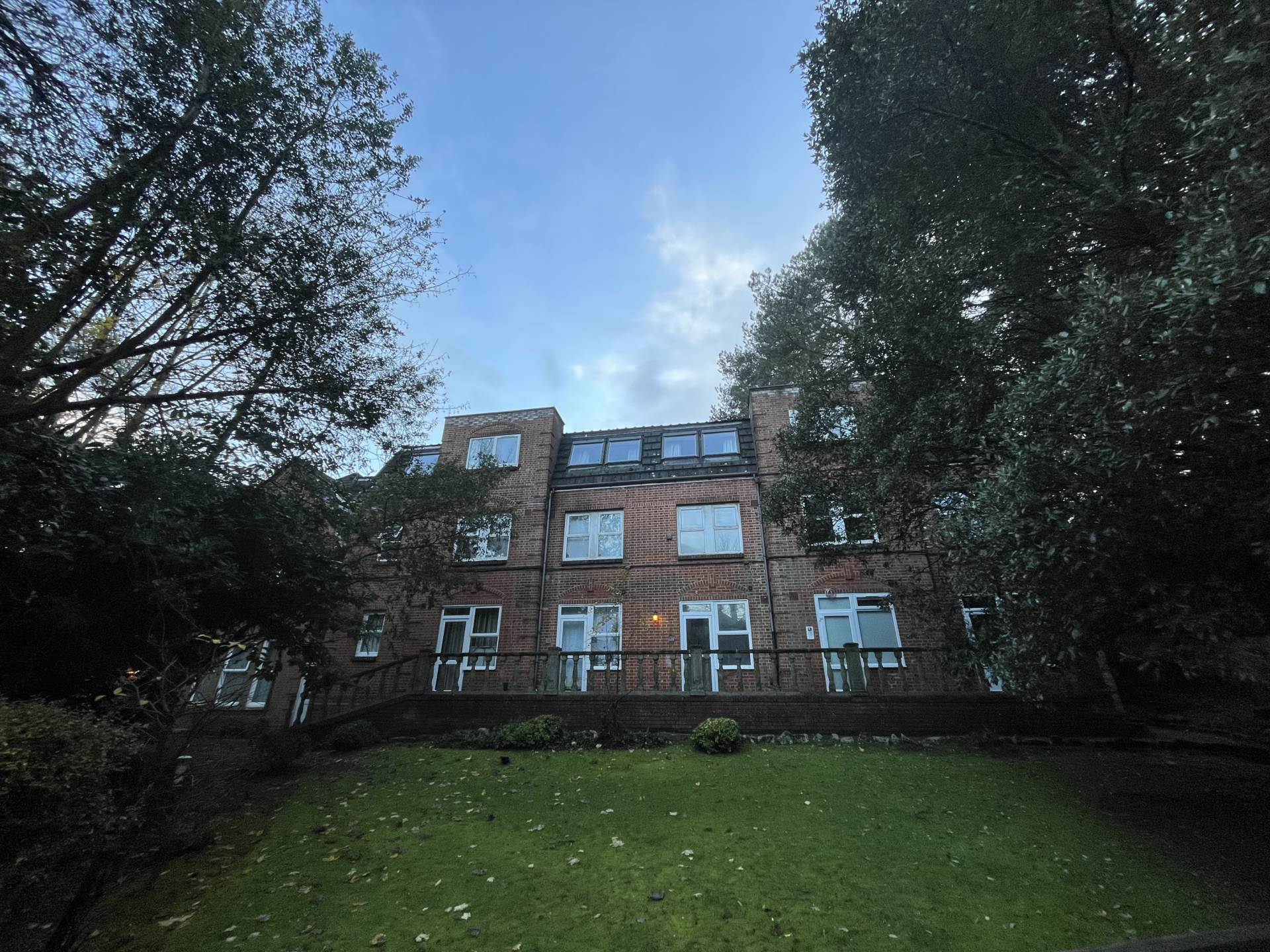 Town Centre *Meyrick Park*, Image 9