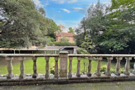 Town Centre *Meyrick Park*, Image 5