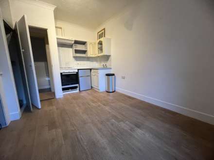 Town Centre *Meyrick Park*, Image 7