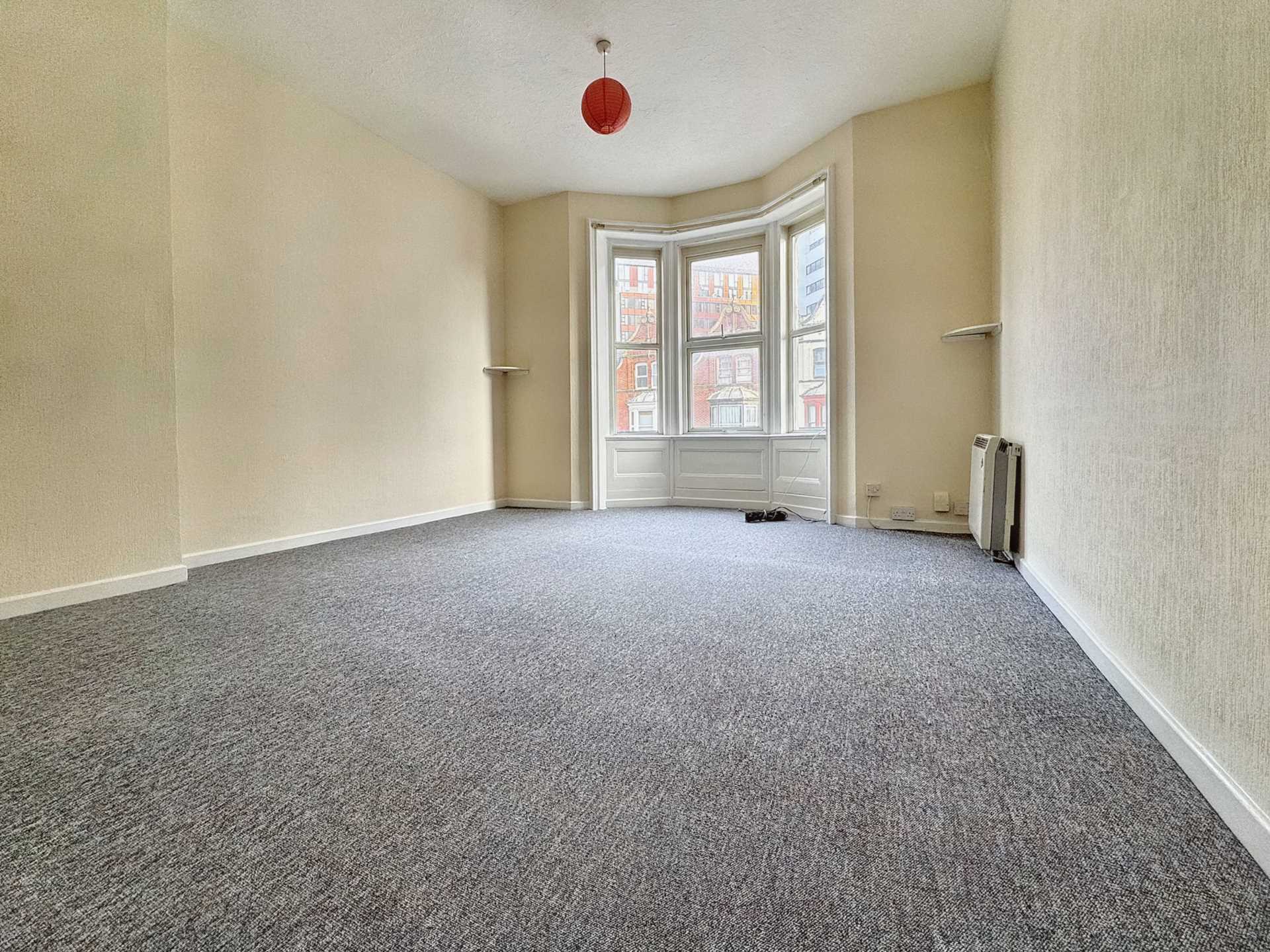Balcony Flat !! Central Bournemouth, Image 1