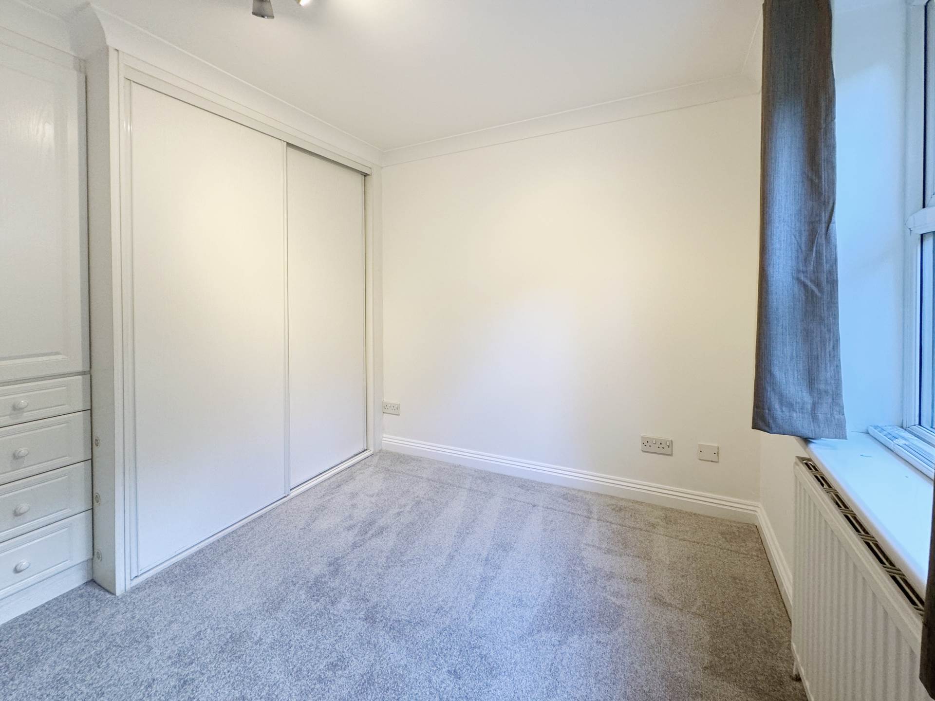 **Opposite Tennis Courts** Central  Bournemouth, Image 13