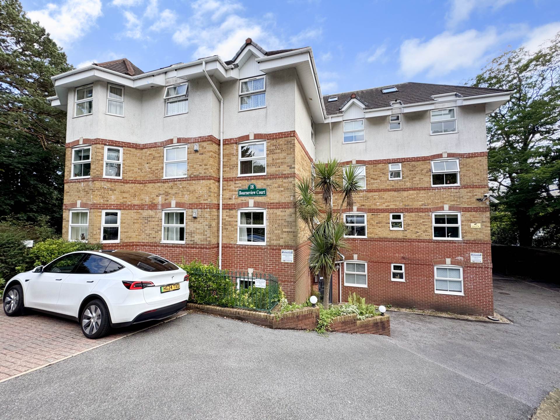 **Opposite Tennis Courts** Central  Bournemouth, Image 16