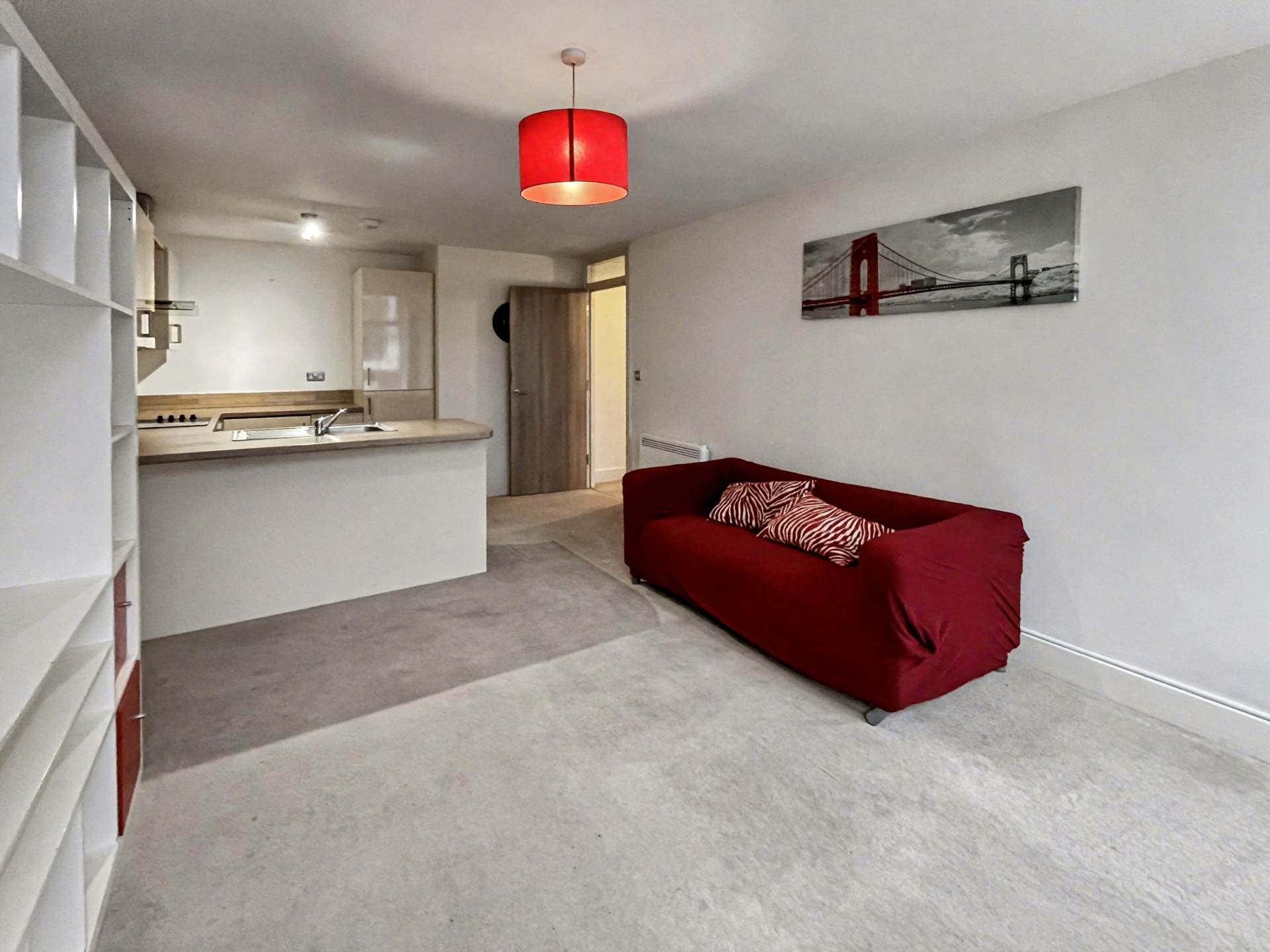 Modern 2-Bed Warehouse Conversion – Town Centre Location, Image 11