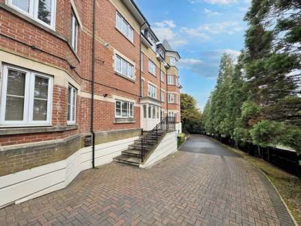 Norwich Avenue West, Bournemouth, Image 1