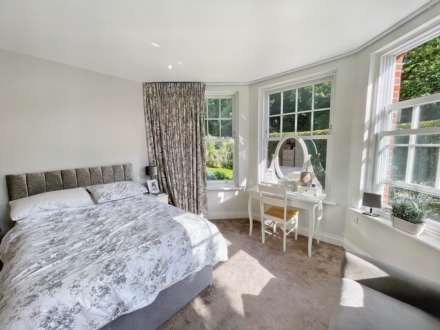 Talbot Woods, Bournemouth * Luxury Apartment *, Image 8