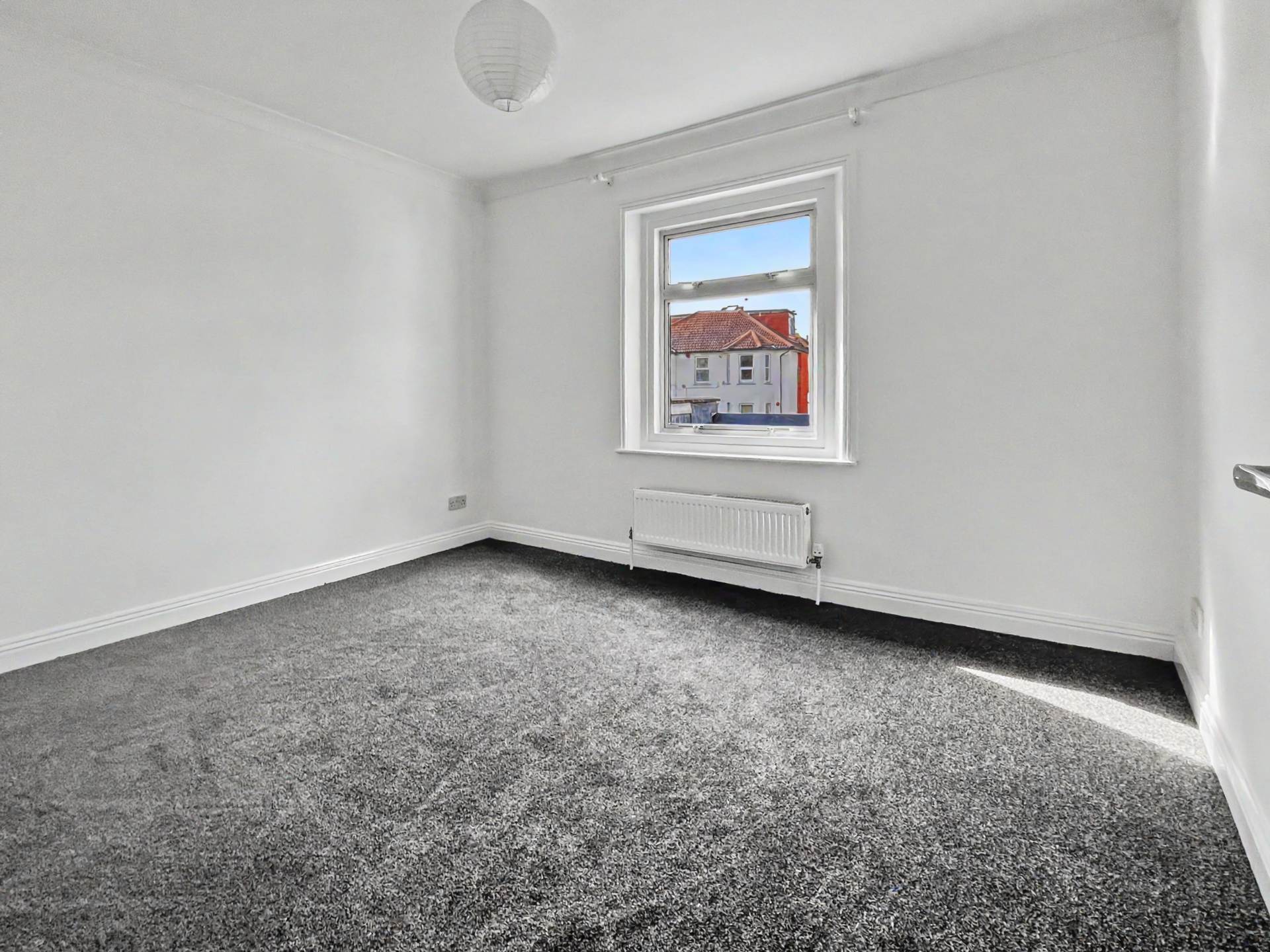 Holdenhurst Road , Bournemouth * Miasonette *, Image 5