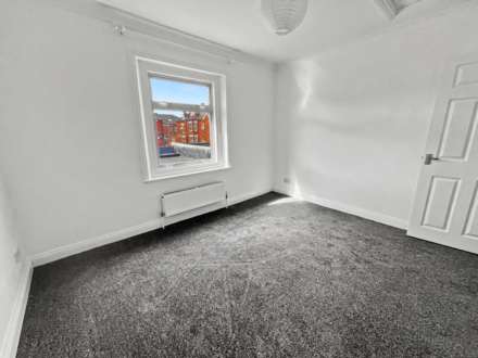 Holdenhurst Road , Bournemouth * Miasonette *, Image 10