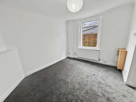 Holdenhurst Road , Bournemouth * Miasonette *, Image 13