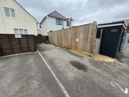 Holdenhurst Road , Bournemouth * Miasonette *, Image 15