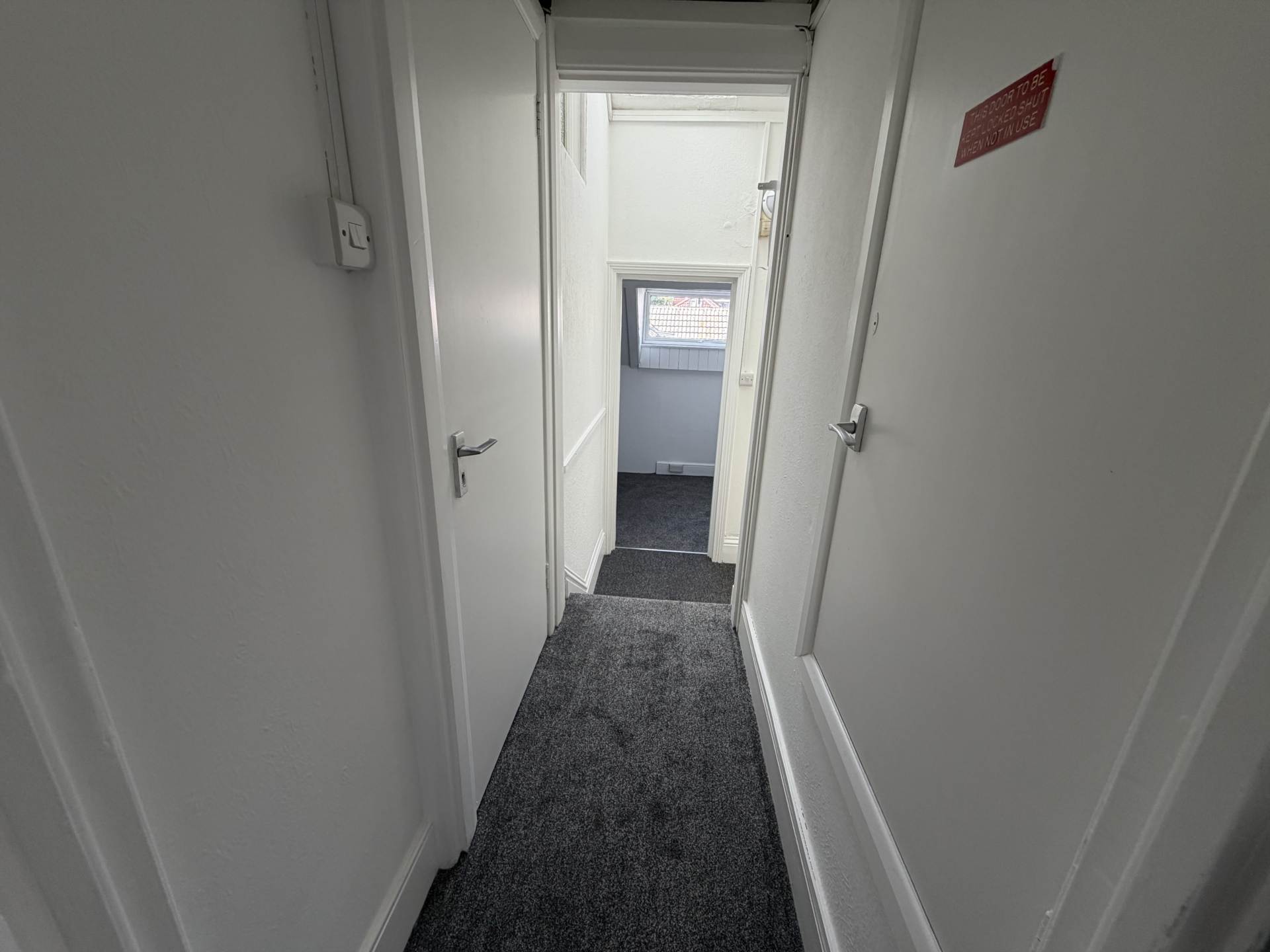 Central Bournemouth * Modernised Flat *, Image 6