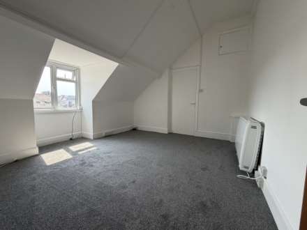 Central Bournemouth * Modernised Flat *, Image 3