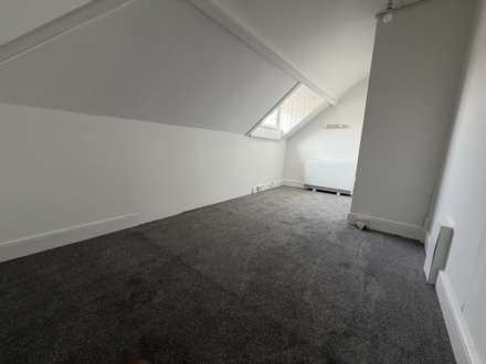 Central Bournemouth * Modernised Flat *, Image 8