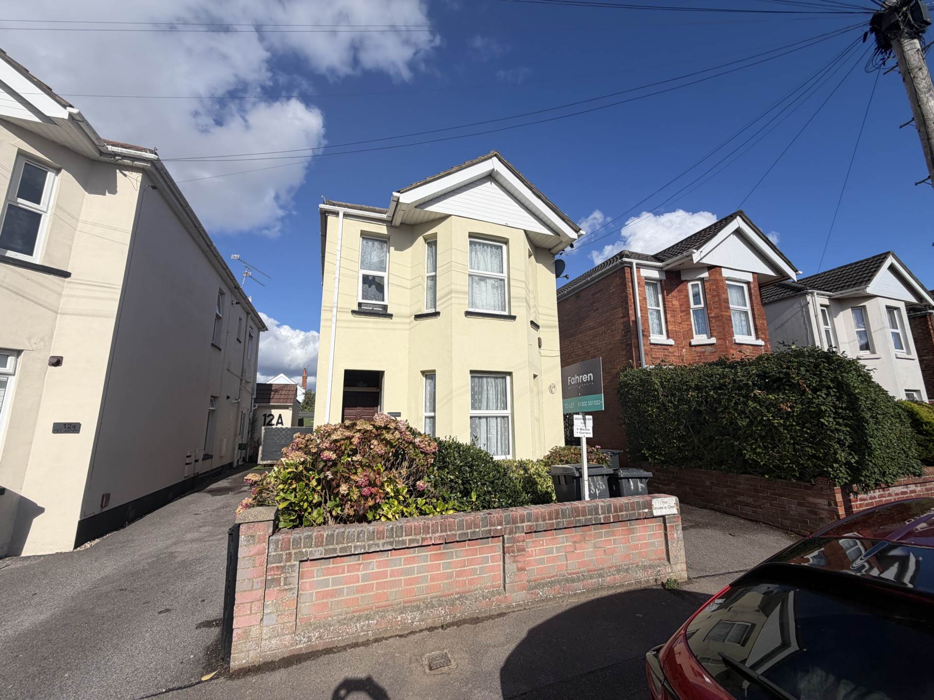 Kings Park , Bournemouth * Garden Flat *, Image 23