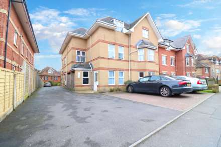 2 Bedroom Apartment, Florence Road, Bournemouth