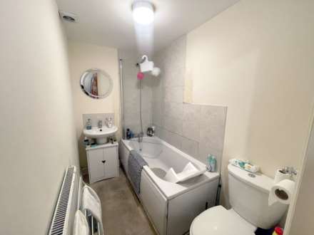 Palmerston Road, Bournemouth * Garden Flat *, Image 10