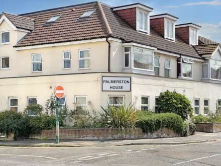 Palmerston Road, Bournemouth * Garden Flat *, Image 11