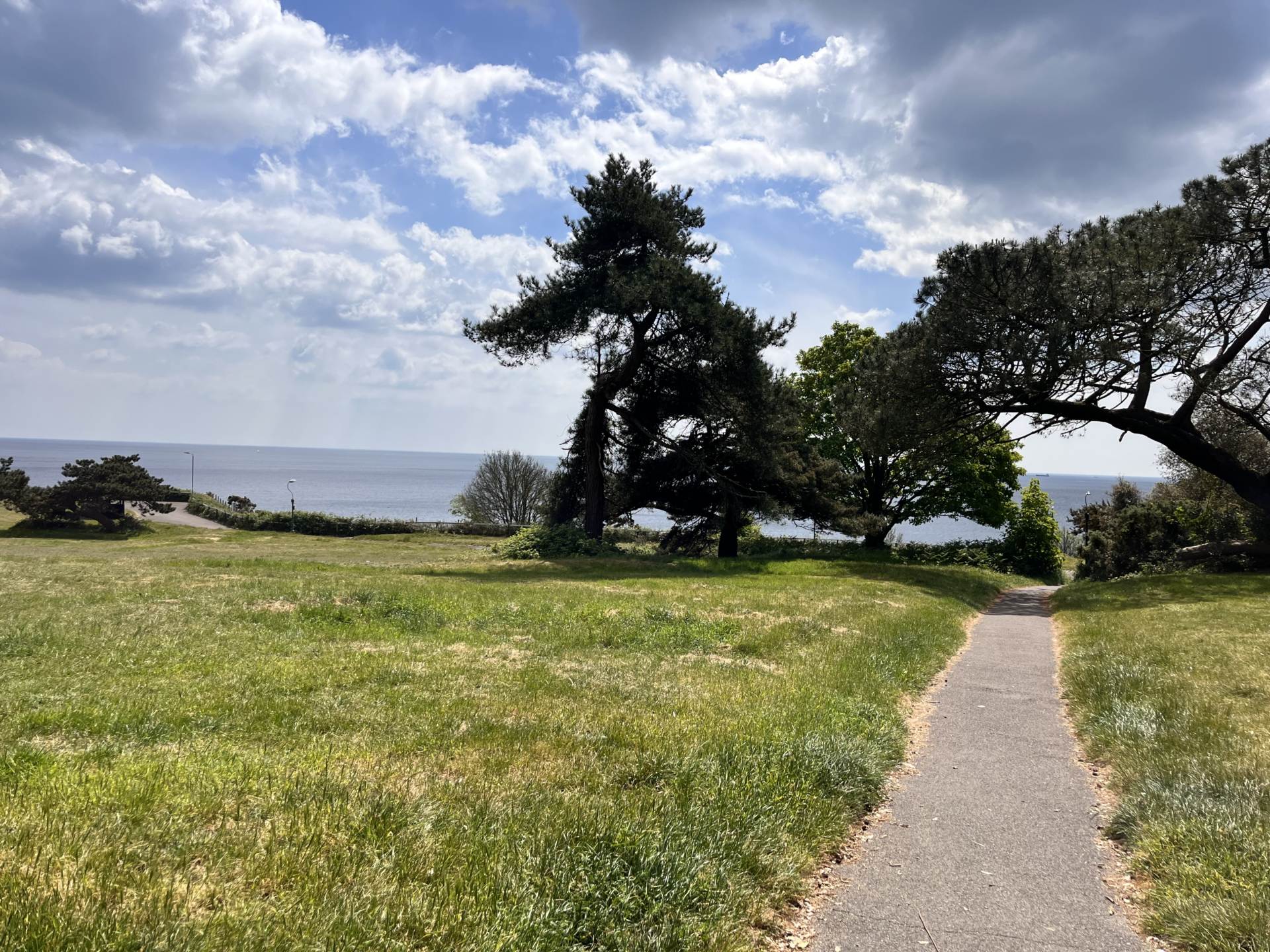 Westcliff * Furnished Studio *, Image 9