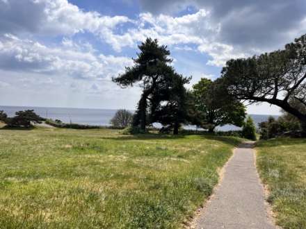 Westcliff * Furnished Studio *, Image 9