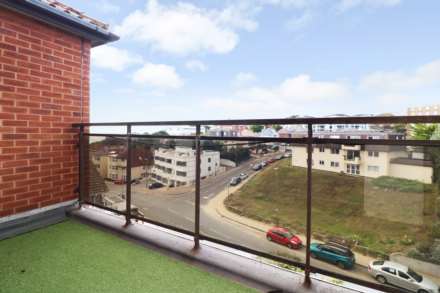 Close Boscombe Pier * Sea View*, Image 4