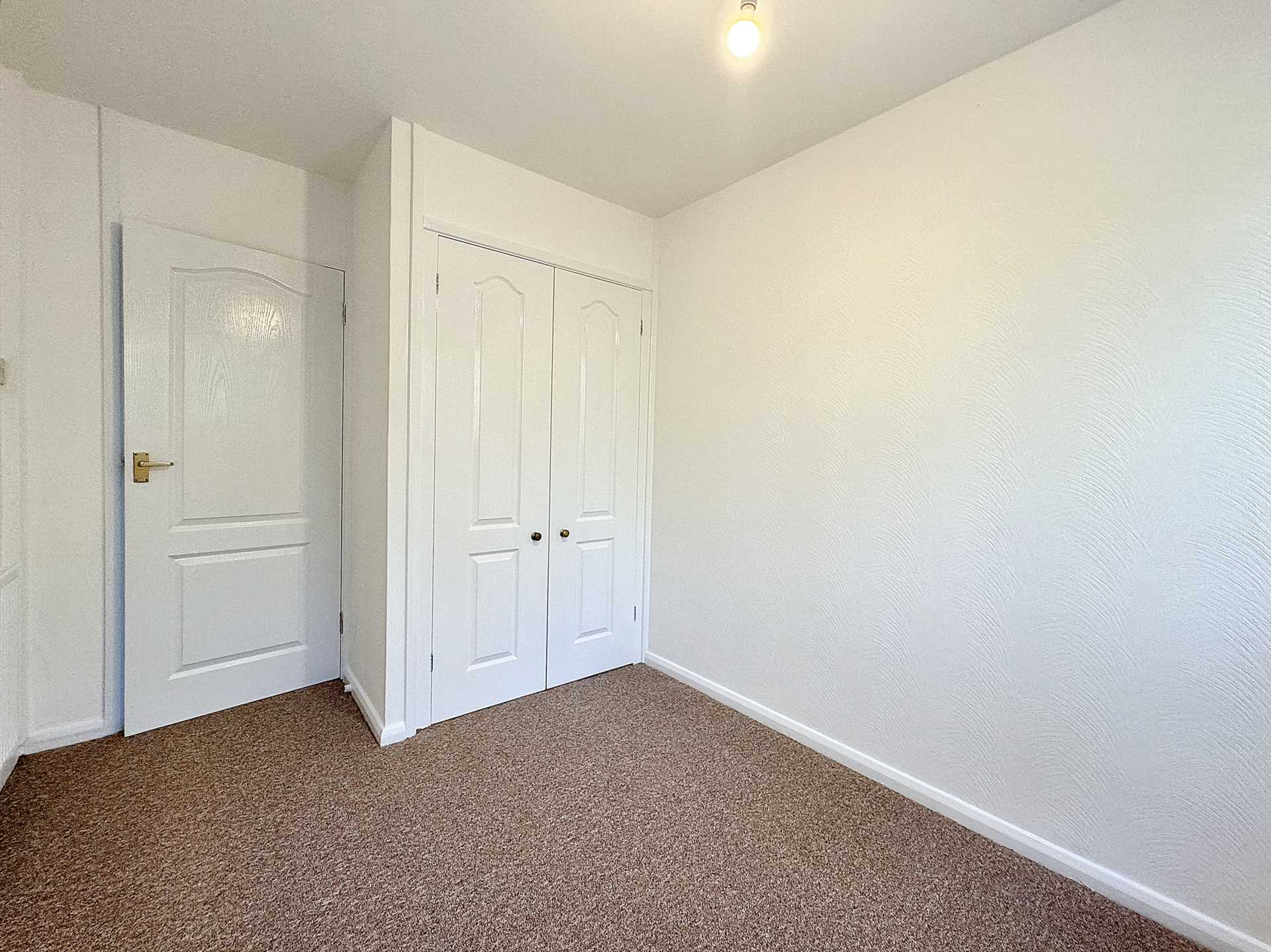 Great location, Branksome Wood Road, Bournemouth, Image 10