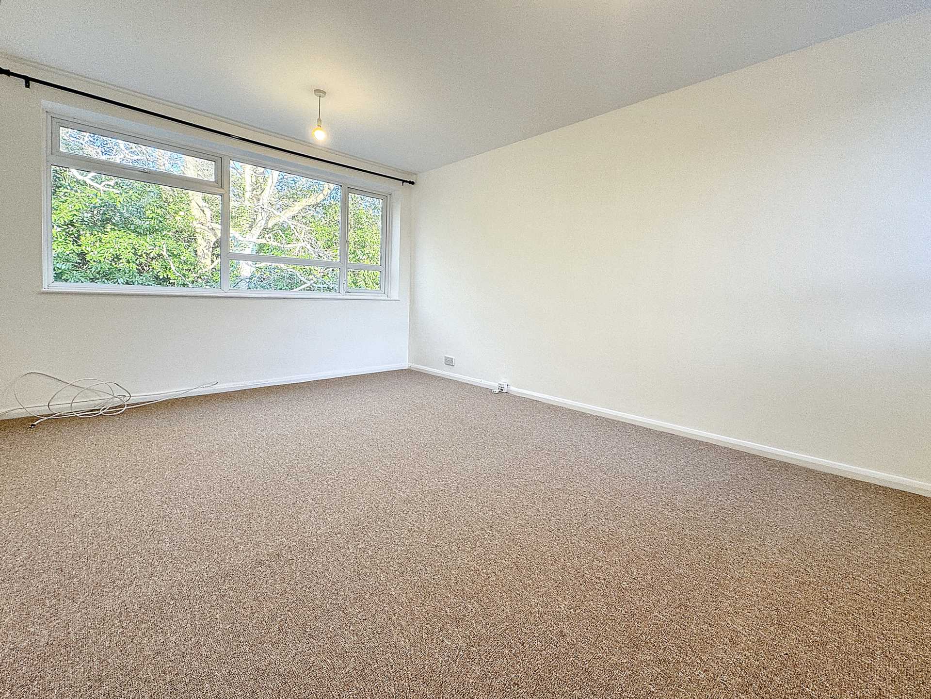 Great location, Branksome Wood Road, Bournemouth, Image 3