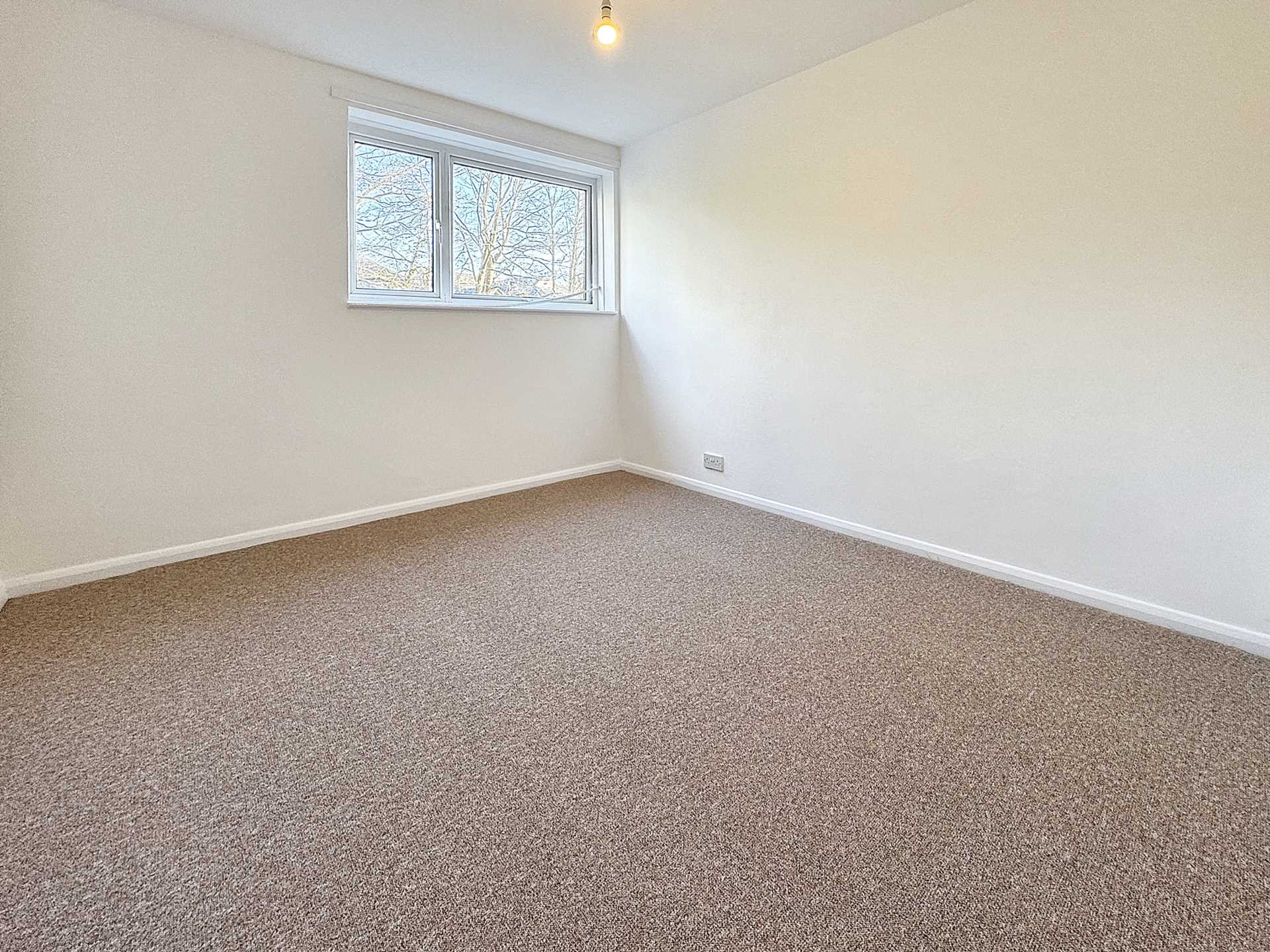 Great location, Branksome Wood Road, Bournemouth, Image 7