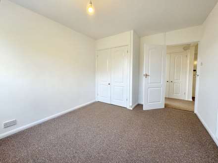 Great location, Branksome Wood Road, Bournemouth, Image 8