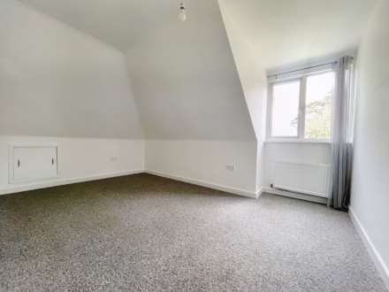 Charminster, Bournemouth * Great Rental *, Image 4