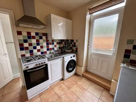 Rushton Crescent, Bournemouth, Image 10