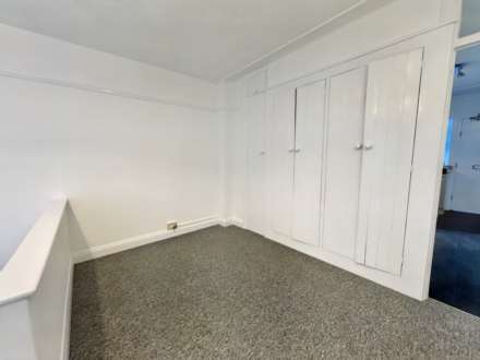 Bournemouth Square  * Bargain Studio Rental*, Image 6