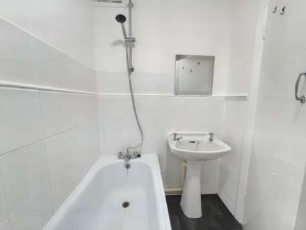 Bournemouth Square  * Bargain Studio Rental*, Image 7