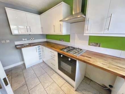 Ladysmith Close, Christchurch - Available 12/1/2026, Image 3