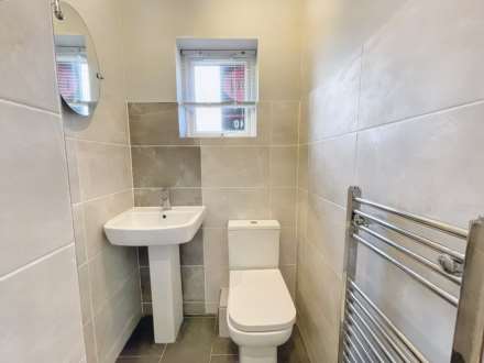 Ladysmith Close, Christchurch - Available 12/1/2026, Image 7