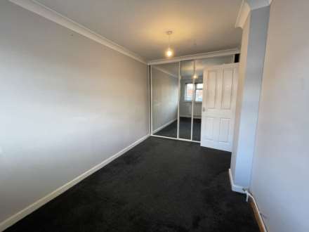 Ladysmith Close, Christchurch - Available 12/1/2026, Image 9