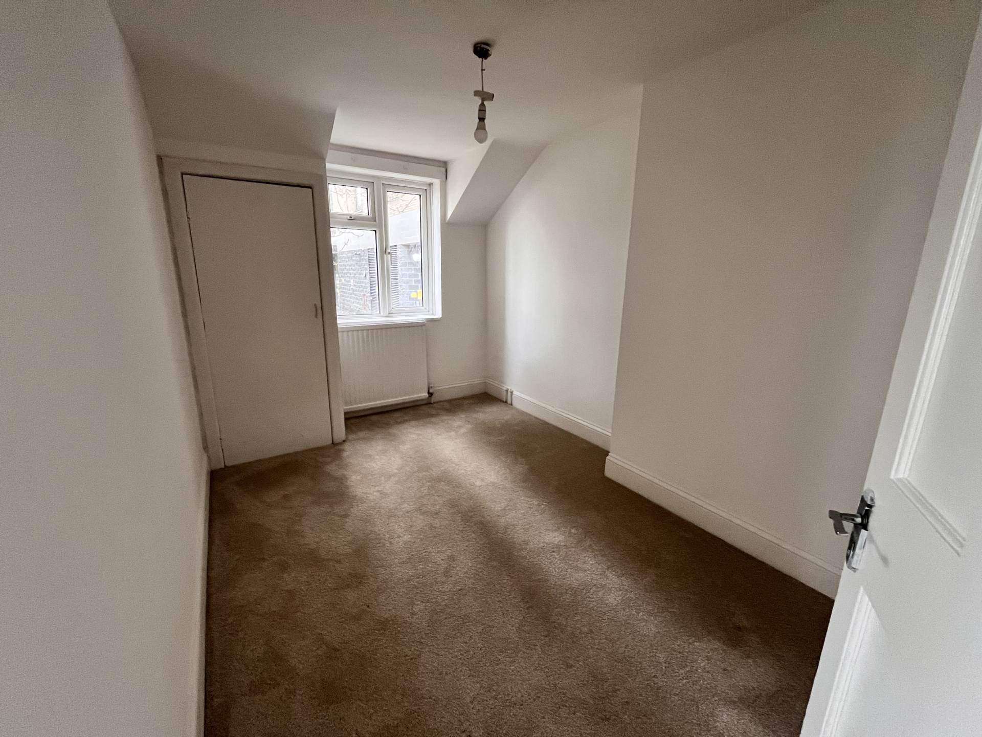 Bath Road, Bournemouth, Image 10