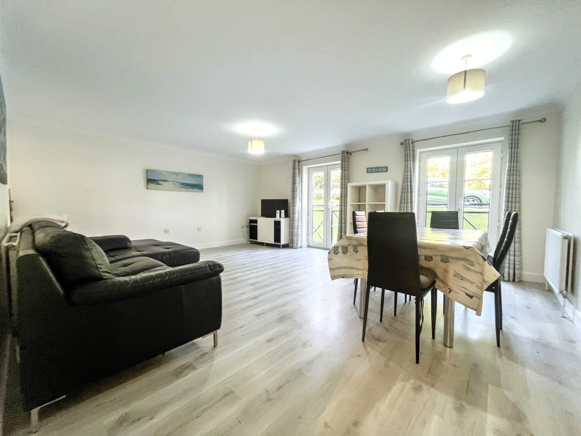 Close East Cliff, Bournemouth * Great Rental Apartment *, Image 2