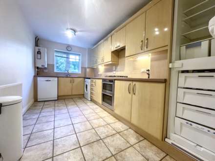 Close East Cliff, Bournemouth * Great Rental Apartment *, Image 4