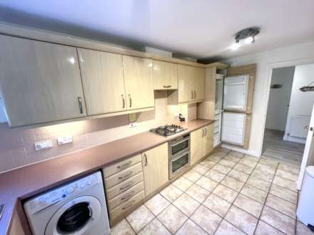 Close East Cliff, Bournemouth * Great Rental Apartment *, Image 5