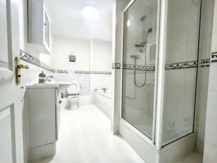 Close East Cliff, Bournemouth * Great Rental Apartment *, Image 8