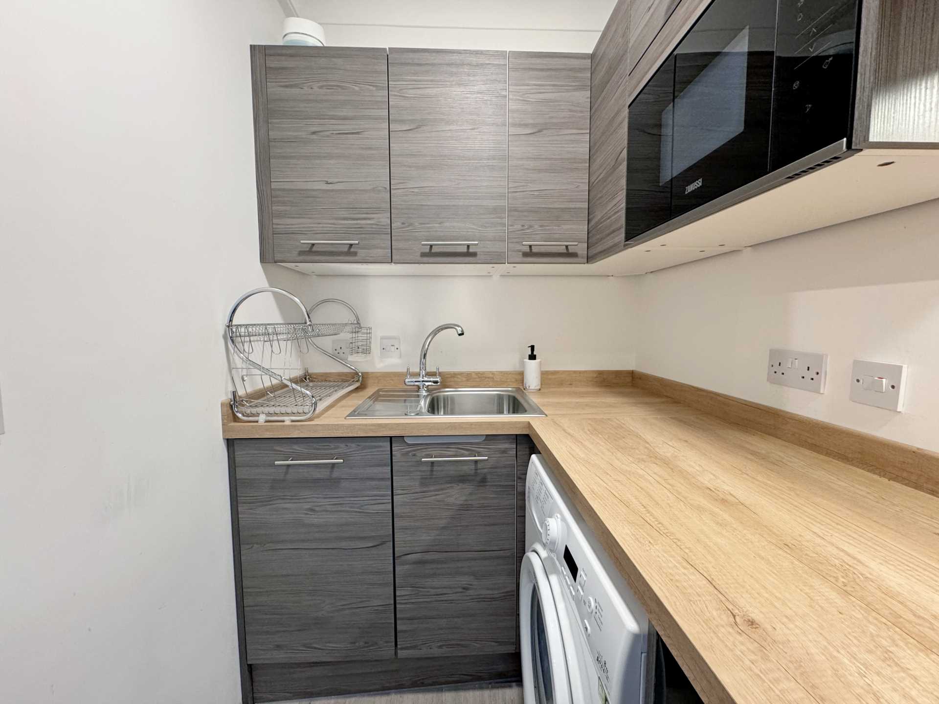 Modern Studio! Terrace Road, Bournemouth, Image 4