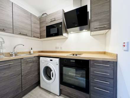 Modern Studio! Terrace Road, Bournemouth, Image 2